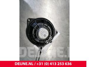 Tesla Model 3 Lautsprecher O158646 foto 2