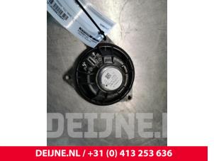 Tesla Model 3 Luidspreker O158647 foto 2