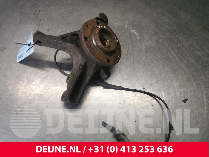 Citroen Berlingo Fusee links-voor O158659
