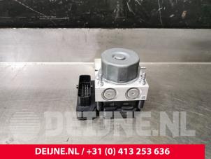 Renault Captur ABS Pomp O158709 foto 3