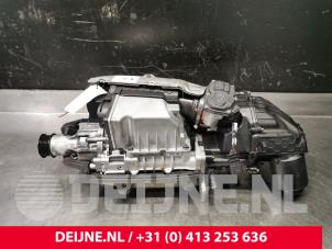 Gebruikte Compressor Volvo XC60 II (UZ) 2.0 T8 16V Hybrid AWD Prijs € 650,00 Margeregeling aangeboden door van Deijne Onderdelen Uden B.V.