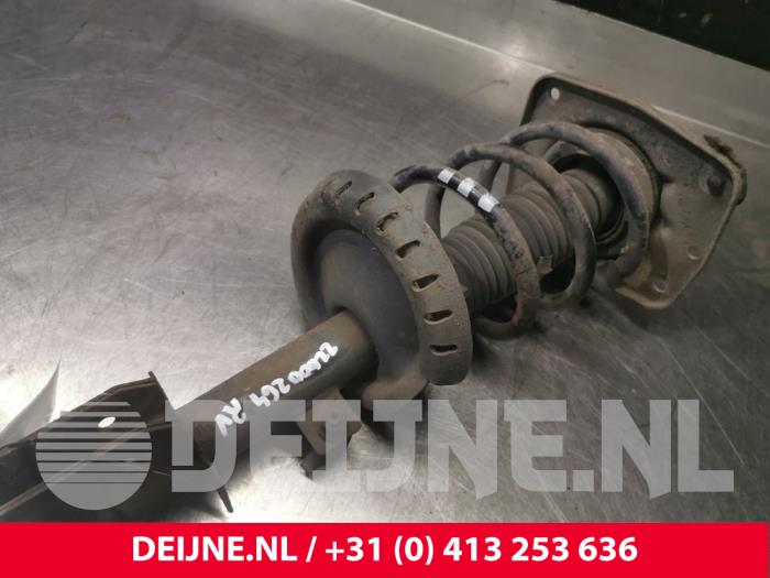Citroen Jumpy Front shock absorber rod, right O159026