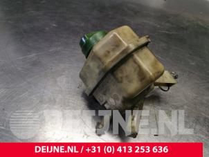 Volkswagen Transporter Lenkkraftverstärker Ölbehälter O159176 foto 2