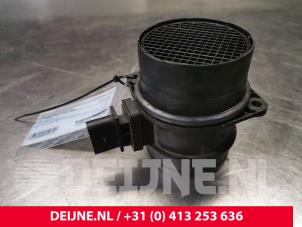 Gebruikte Luchthoeveelheidsmeter Volkswagen Transporter/Caravelle T5 2.5 TDi PF Prijs € 36,30 Inclusief btw aangeboden door van Deijne Onderdelen Uden B.V.