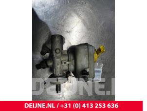 Audi TT Hoofdremcilinder O159189 foto 2