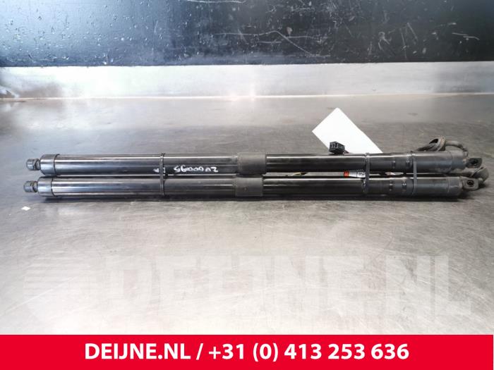 Volvo XC60 Set Gasdempers Achterklep O159285