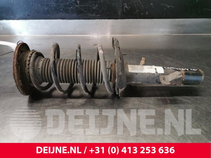 Volvo V60 Stoßdämpferstrebe links vorne O159288