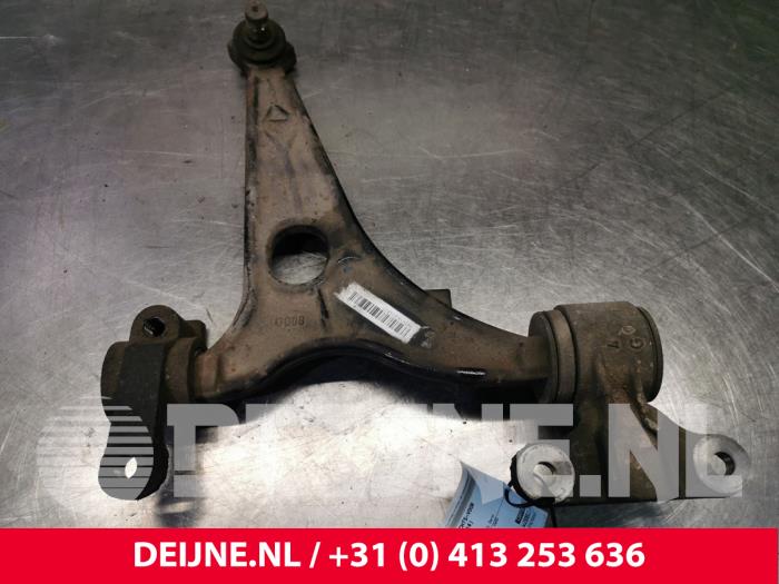 Fiat Scudo Querlenker unten rechts vorne O159343