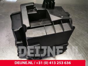 Renault Trafic Sicherungskasten O159365 foto 3