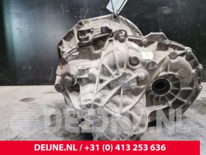 Opel Movano Versnellingsbak O159413 foto 3