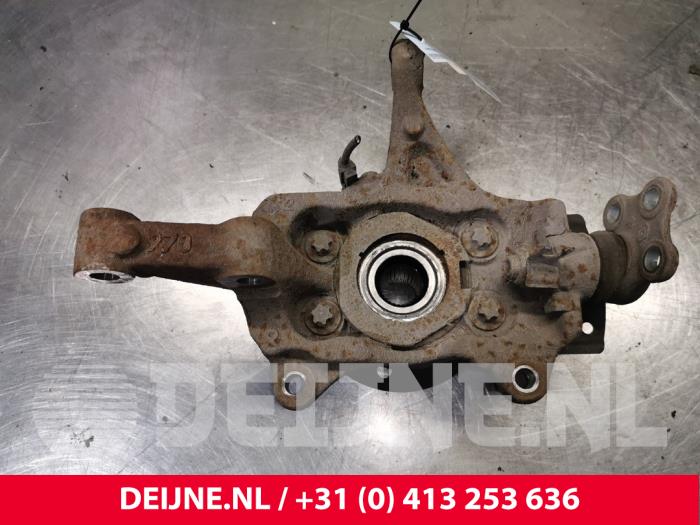 Renault Trafic Achsschenkel rechts vorne O159530