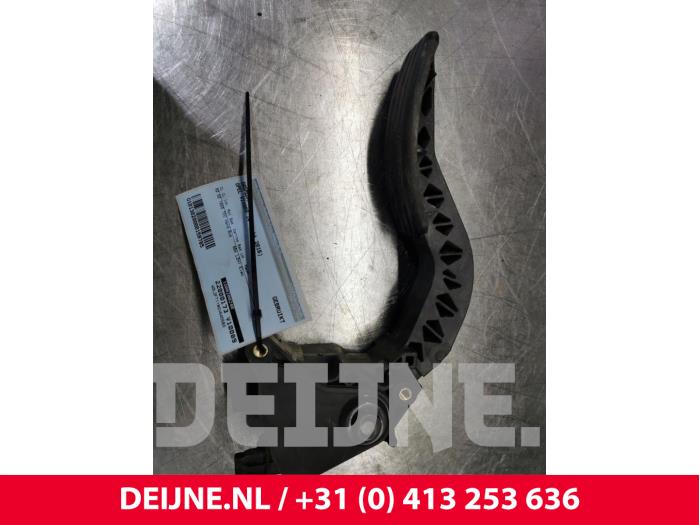 Opel Vivaro Gaspedal O159785