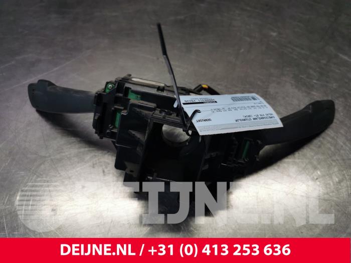 Volvo V70 Steering column stalk O159800