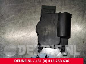 Opel Movano Heizventil Motor O159818 foto 3