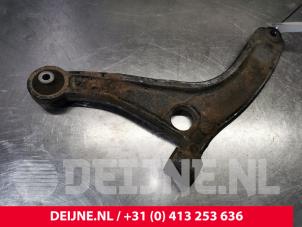 Opel Movano Draagarm onder rechts-voor O159823 foto 2