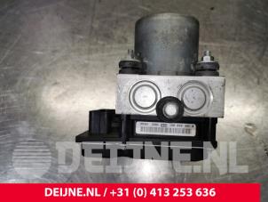 Gebruikte ABS Pomp Opel Movano Prijs € 181,50 Inclusief btw aangeboden door van Deijne Onderdelen Uden B.V.