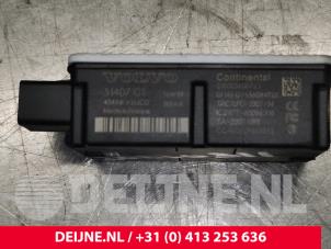 Volvo V70 Antenna Amplifier O159908 photo 3