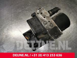 Mercedes Vito ABS pump O159915 photo 3
