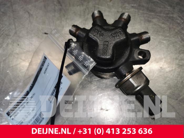 Nissan NV200 Brandstofverdeler O160036