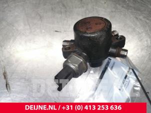 Nissan NV200 Kraftstoffverteiler O160036 foto 2