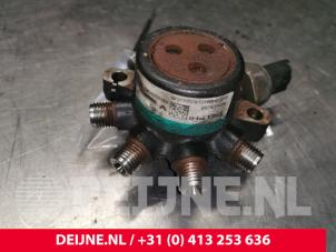 Nissan NV200 Kraftstoffverteiler O160036 foto 3