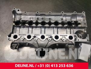 Gebruikte Kleppendeksel Volvo V70 (SW) 2.4 D5 20V Prijs € 70,00 Margeregeling aangeboden door van Deijne Onderdelen Uden B.V.