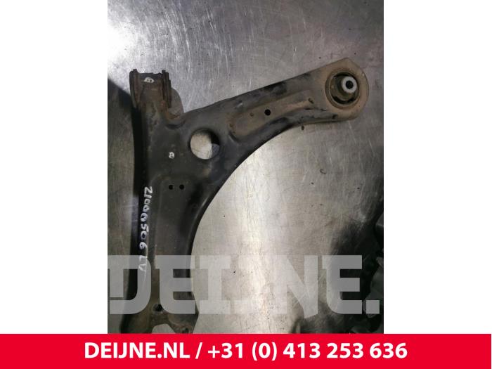 Volkswagen Caddy Draagarm onder links-voor O160222