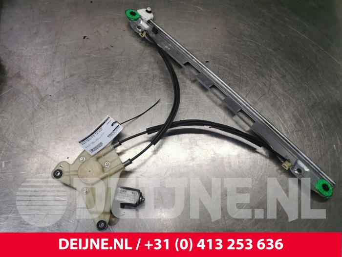 Renault Master Ruitmechaniek 2Deurs rechts-voor O160256