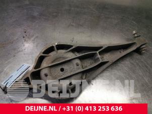 Volvo V70 Rear spring retainer, left O160389 photo 2