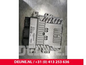 Volvo V70 Engine management computer O160403 photo 3