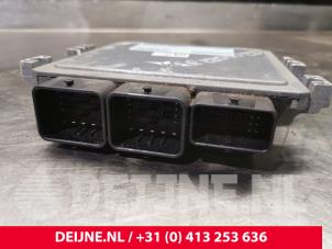 Volvo V70 Engine management computer O160403 photo 2