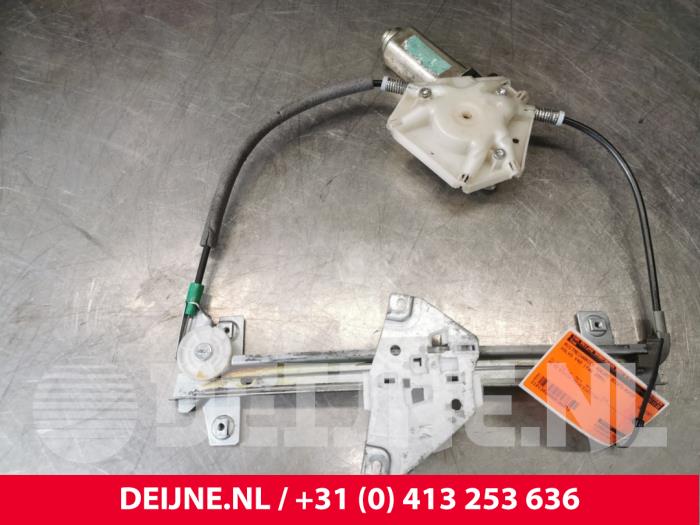 Volvo V40 Ruitmechaniek 4Deurs rechts-achter O160472