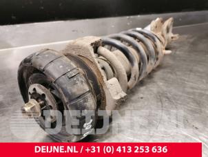 Renault Trafic Stoßdämpferstrebe links vorne O160496 foto 3