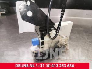 Volkswagen Transporter Türschlossmechanik 2-türig rechts O160579 foto 2
