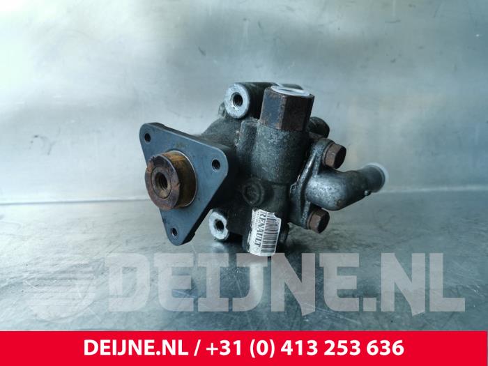 Gebruikte Servopomp Renault Master III (FV) 2.3 dCi 125 16V FWD Prijs € 121,00 Inclusief btw aangeboden door van Deijne Onderdelen Uden B.V.