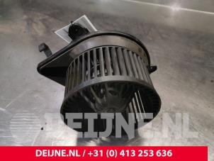 Peugeot Partner Heating and ventilation fan motor O160903 photo 2