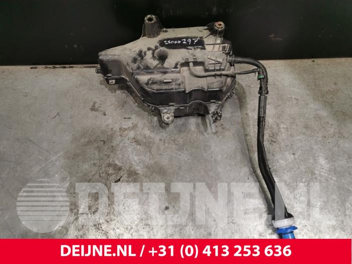 Gebruikte Tank adblue Ford Transit Custom 2.0 TDCi 16V Eco Blue 185 Prijs € 242,00 Inclusief btw aangeboden door van Deijne Onderdelen Uden B.V.