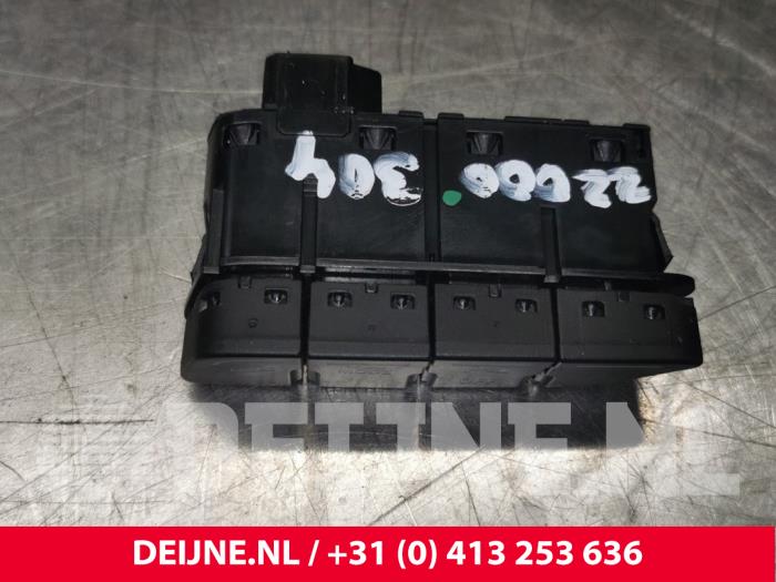 Ford Transit Custom Schalter O161367