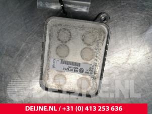 Gebruikte Oliekoeler Volkswagen Golf VIII (CD1) 1.5 eTSI 16V Prijs € 18,00 Margeregeling aangeboden door van Deijne Onderdelen Uden B.V.