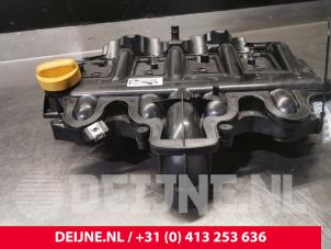 Renault Master Kleppendeksel O161430 foto 2
