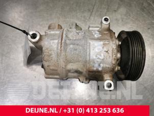 Volkswagen Caddy Aircopomp O161480 foto 3
