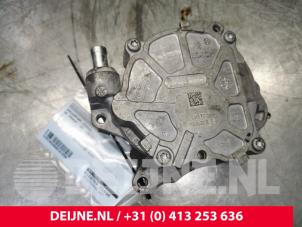 Volkswagen Transporter Vacuum pump (diesel) O161559 photo 2