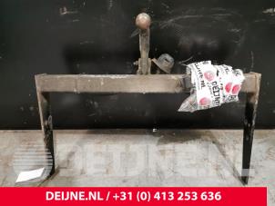Volkswagen Transporter Towbar O161617 photo 3