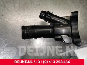 Gebruikte Thermostaathuis Volvo V60 I (FW/GW) 2.0 D3 16V Prijs € 20,00 Margeregeling aangeboden door van Deijne Onderdelen Uden B.V.
