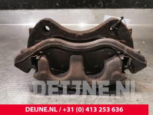 Ford Transit Remklauw (Tang) rechts-voor O161830 foto 3