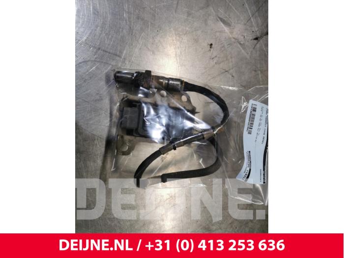 Nox sensor van een Ford Transit 2.0 TDCi 16V Eco Blue 130 2018