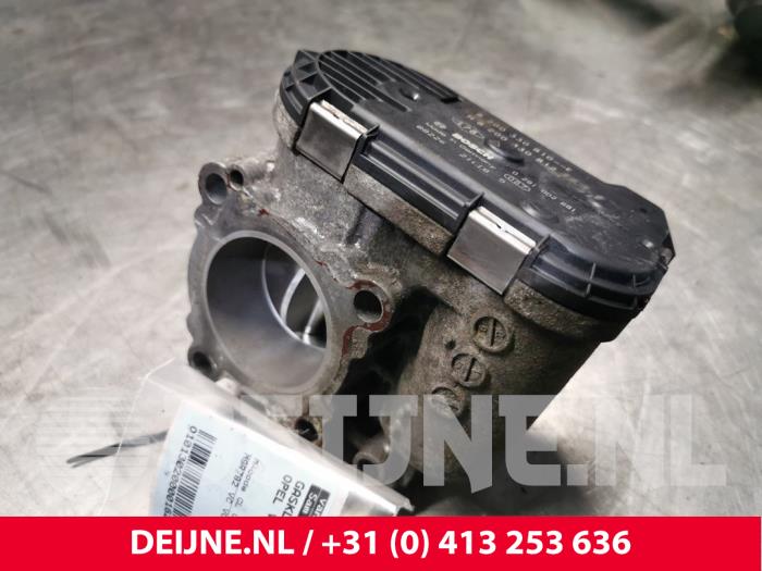 Gebruikte Gasklephuis Opel Vivaro 2.0 CDTI Prijs € 24,20 Inclusief btw aangeboden door van Deijne Onderdelen Uden B.V.