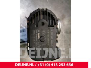 Opel Vivaro Drosselklappengehäuse O162008 foto 2