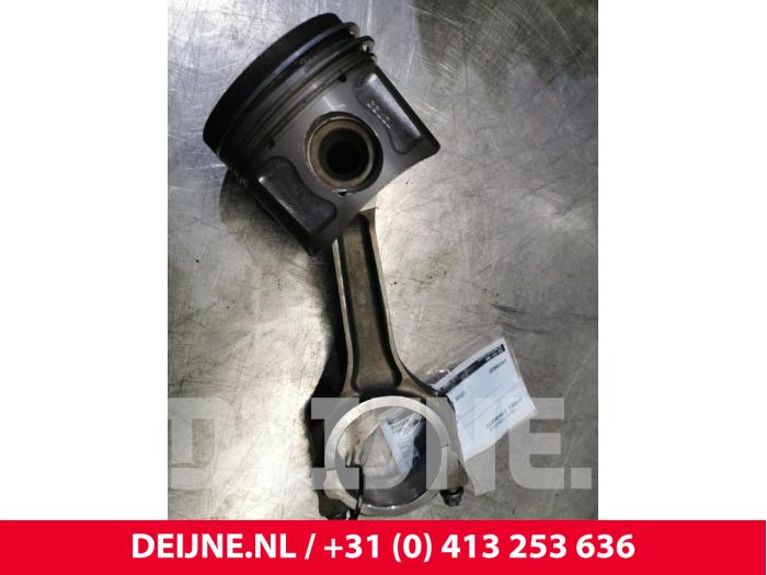 Gebruikte Zuiger Ford Transit Tourneo 2.2 TDCi 16V Euro 5 Prijs € 211,75 Inclusief btw aangeboden door van Deijne Onderdelen Uden B.V.