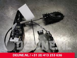 Toyota Pro-Ace Türschlossmechanik 2-türig rechts O162176 foto 2